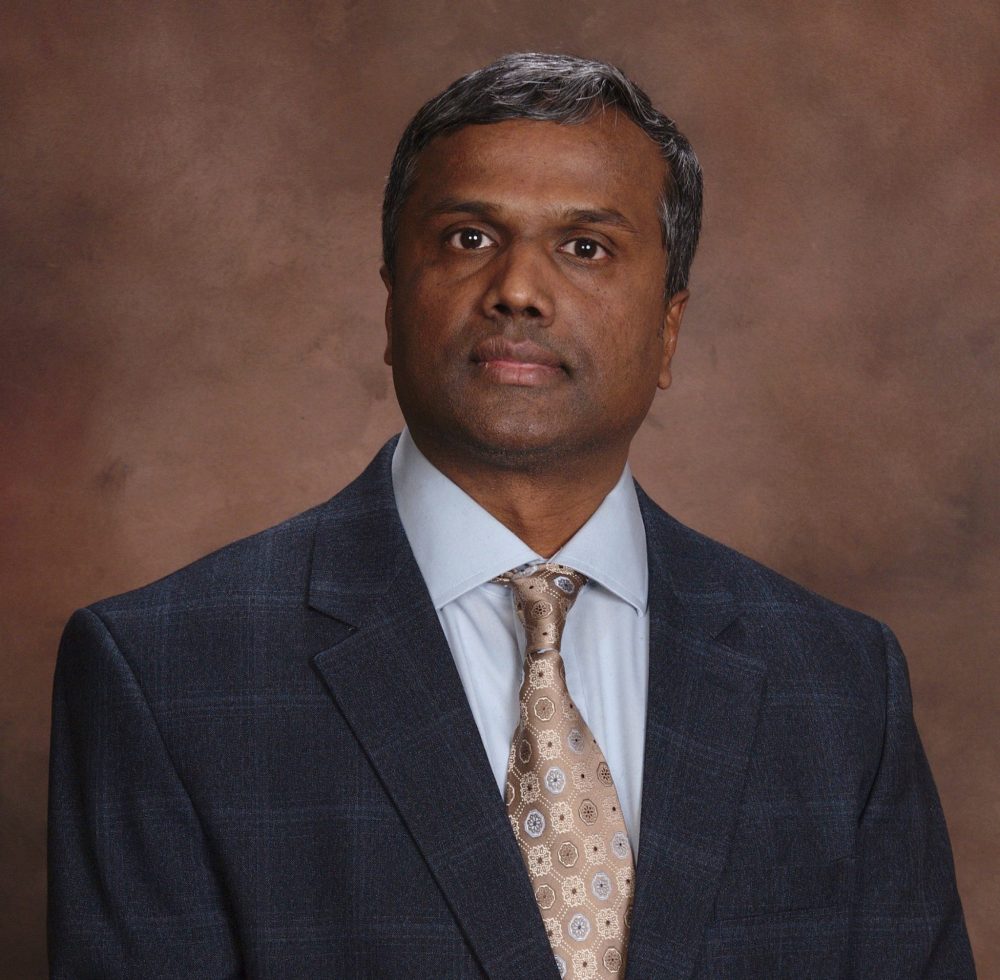 Headshot of Ramesh Shankar, Academic Director of UConn MBA Programs